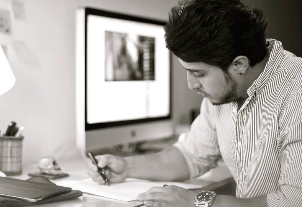 Jean Pierre Carrillo: el arquitecto creativo que transforma la industria del entretenimiento